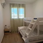公寓 Kiki And Cocos House